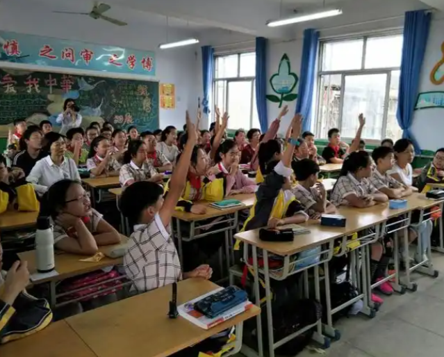 在返校预备上极简清单成为趋势轻装上阵有助于减轻心思担负 在返校预备上极简清单成为趋势轻装上阵有助于减轻心思担负